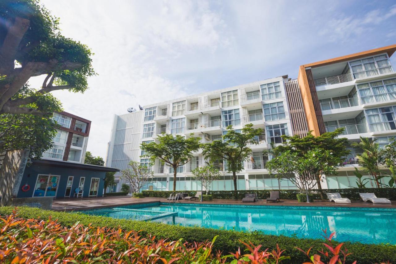At Seacondo-studio-b26 * Klong Muang Beach