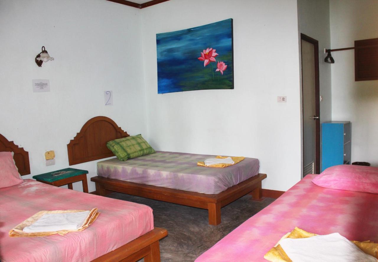Chill Out Bar And Hostel