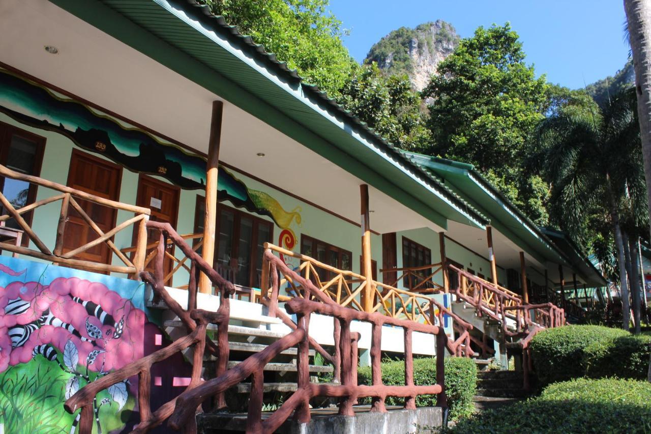 Hostel Chill Out Bar And Tonsai Beach