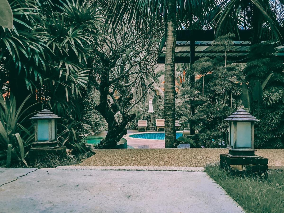 Tropicana Lanta Resort 3*