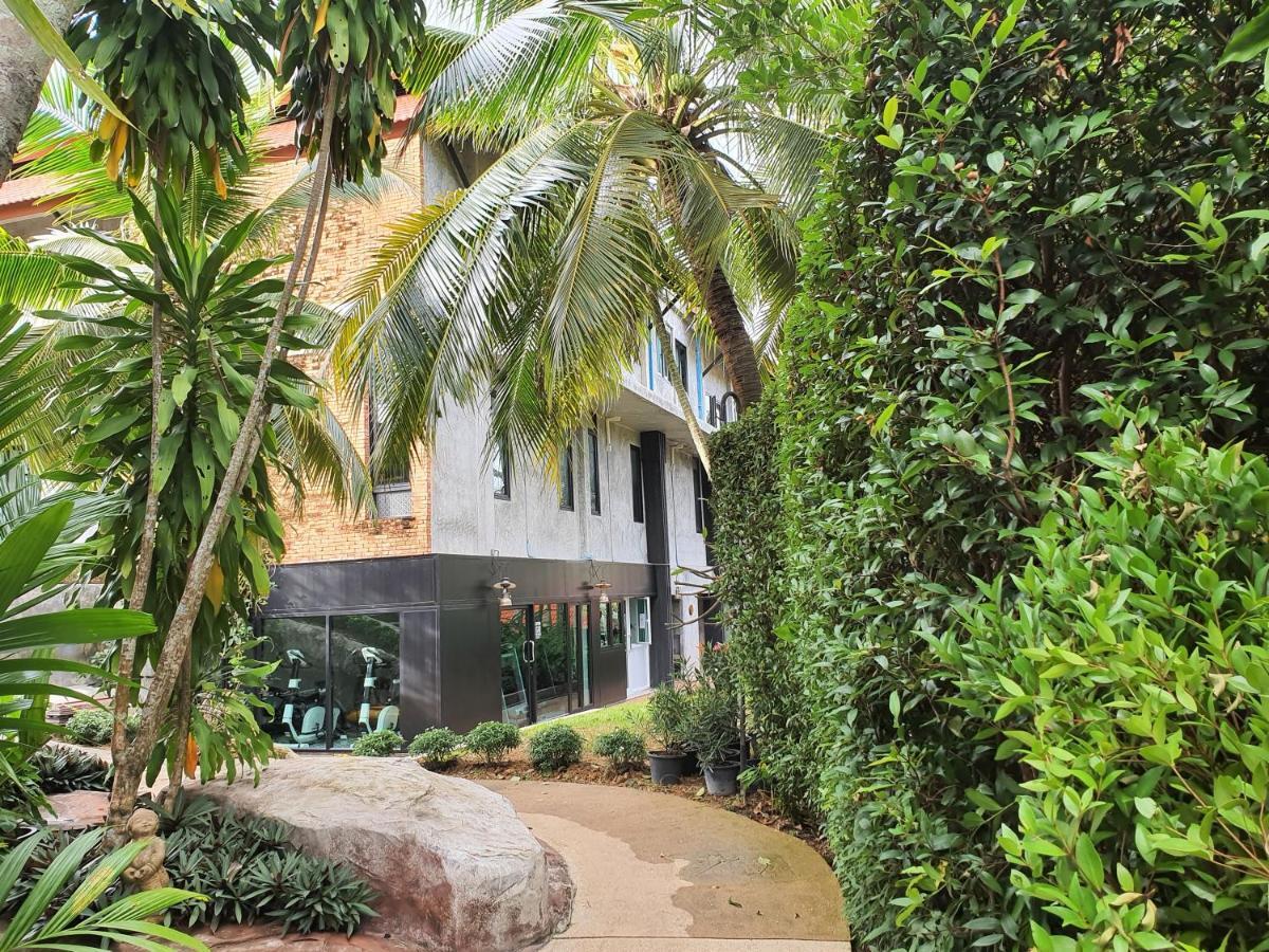 Tropicana Lanta 3*