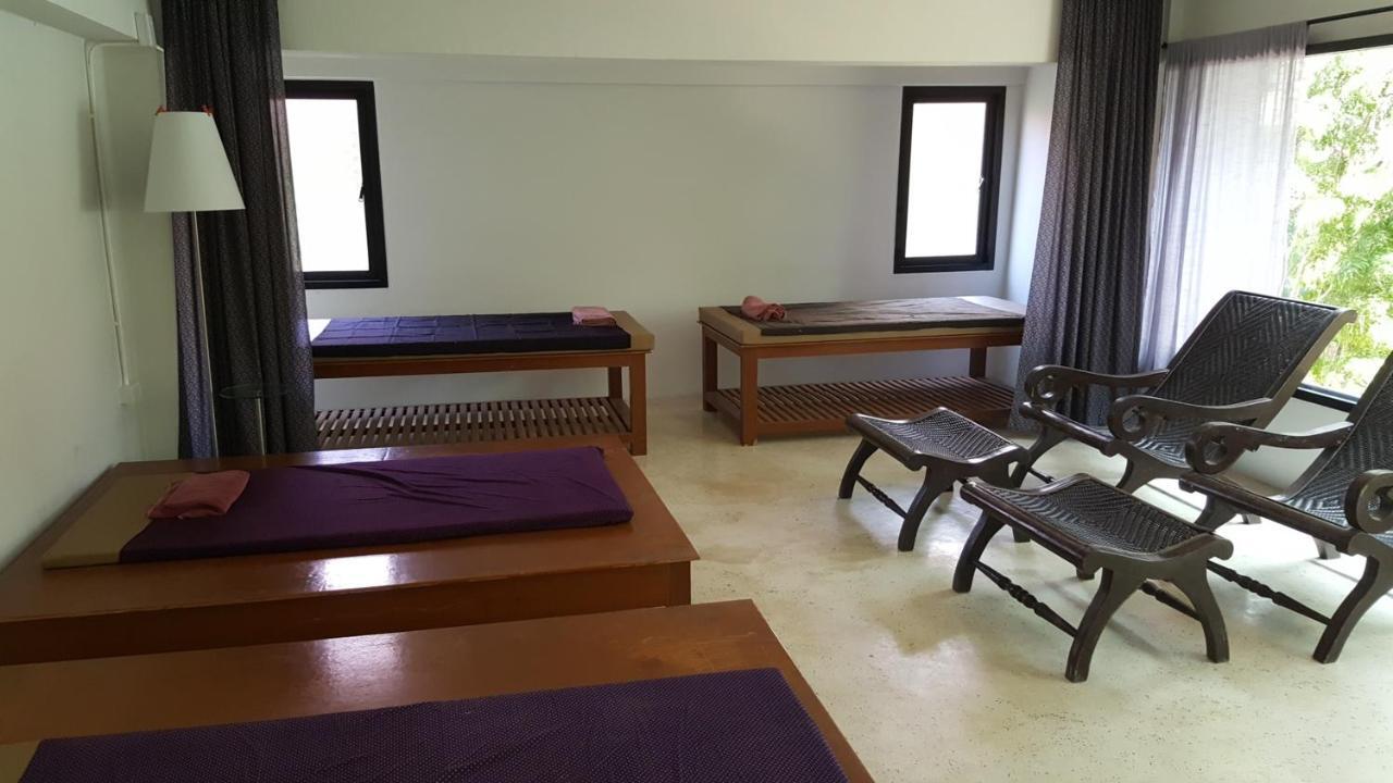 Tropicana Lanta Resort 3*