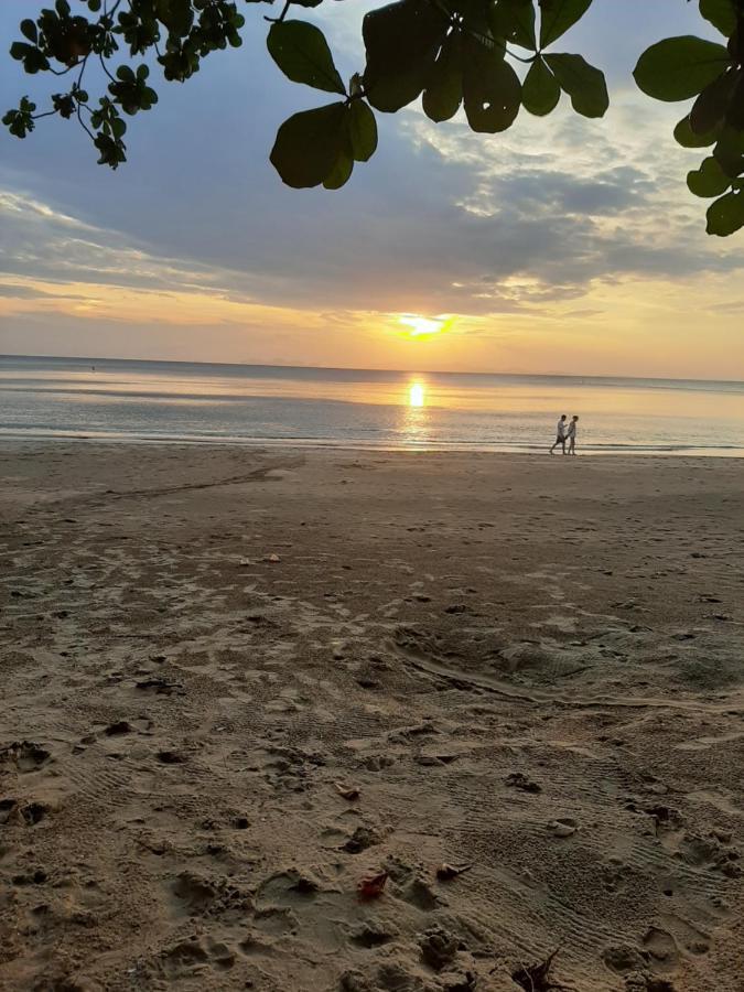 Cha Cha Resort Koh Jum