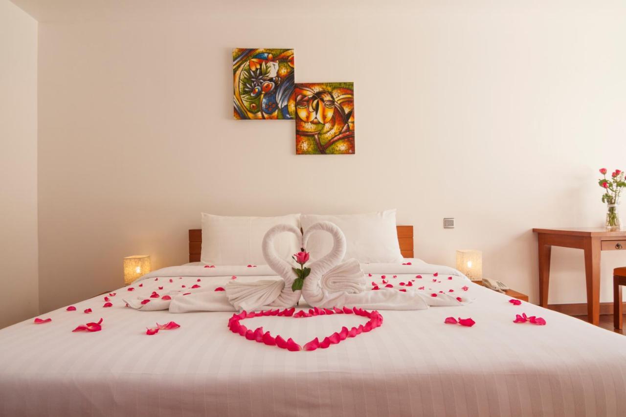 The 4* Bang Tao Beach (Phuket)