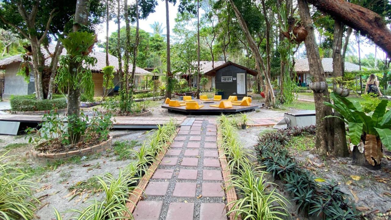 Hostel Blanco Lanta 18 To 35 *