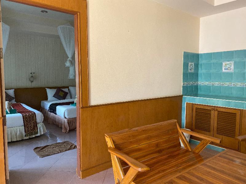 Southern Lanta Resort 3*