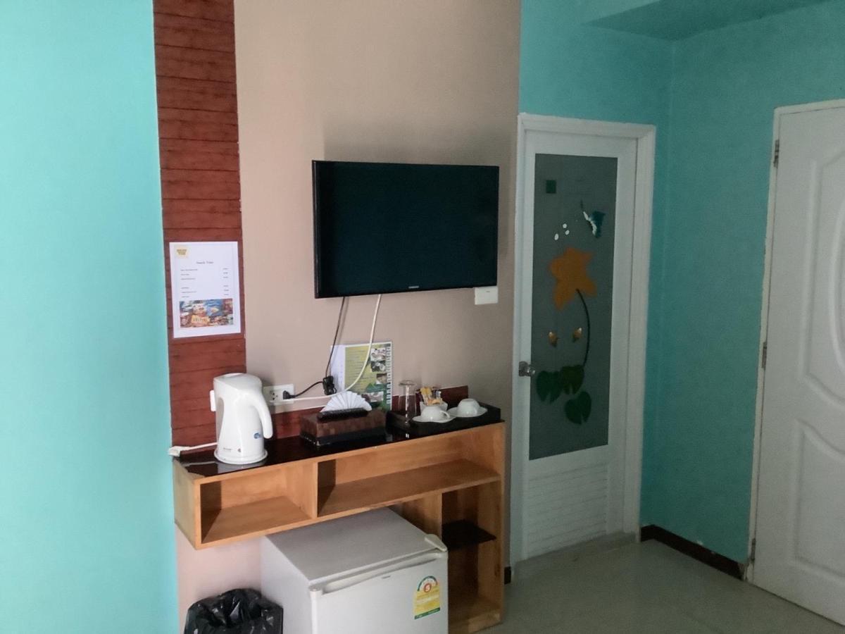 Hotel Oyo 996 Phunara Patong