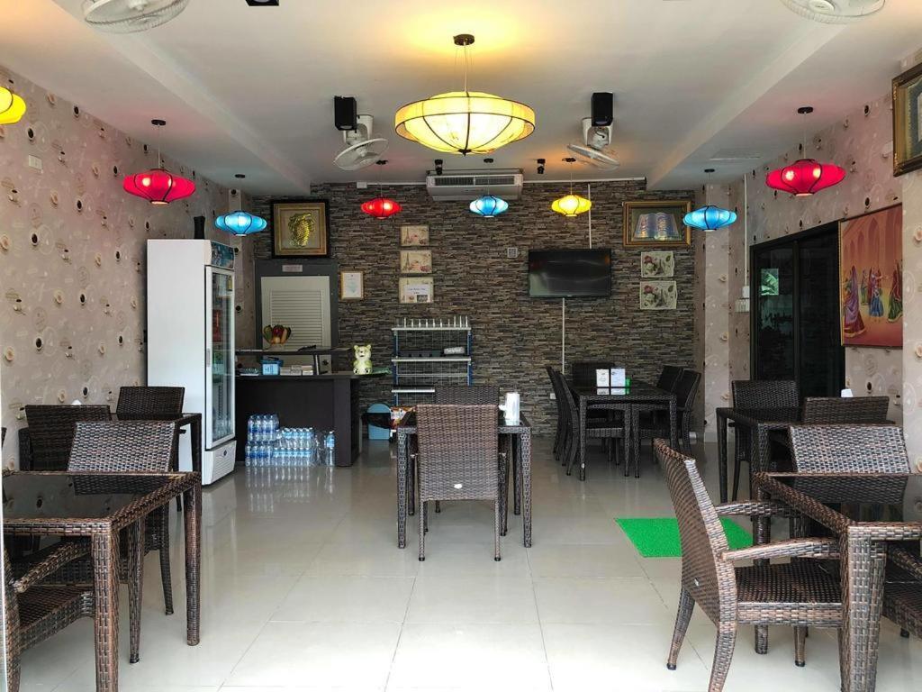 Hotel Oyo 996 Phunara Patong