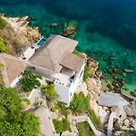 Cape Shark Villas