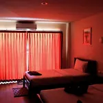 Number 1 Guesthouse & Restaurant