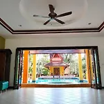 Villa Chaya