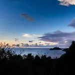 Blue View Amazing 3-Bedroom, Sea View Villa,