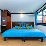Phi Phi Long Beach Bungalow