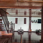 Hin Wong Apartments Dive & Snorkel Resort