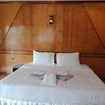 Bow Thong Beach Resort