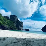 Phi Phi Little Star Resort
