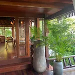 Kohtao Heritage Hideaway