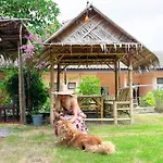 Les Fleurs House