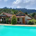 Khaolak Banana Bungalow