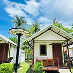 Lanta L.D. Beach Bungalow