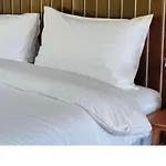 Mookies Bungalows