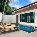 Phi Phi Holiday Resort, Leam Tong Beach