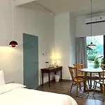 Nautical Home & Seashell House B&B