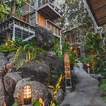 Shiva Lodge
