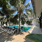 The Snug Airportel - Phuket Airport