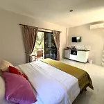 Sawasdee Home Stay Resort & Pool