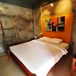 Hometel Hotel