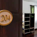 Pier 24 Boutique Guesthouse