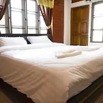 Summer Guesthouse And Hostel