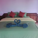 Chomlay Room & Restaurant