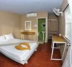 Phi Phi Uphill Cottage