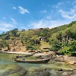 Sunwaree Phi Phi Resort
