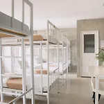 Ban\'S Avenue Guesthouse