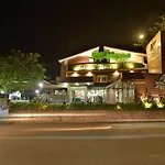 Aukotan Place
