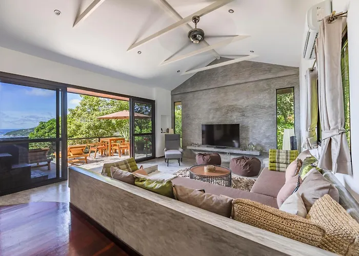 Blue View Amazing 3-Bedroom, Sea View Villa,