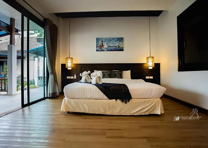 Lanta Villa Resort