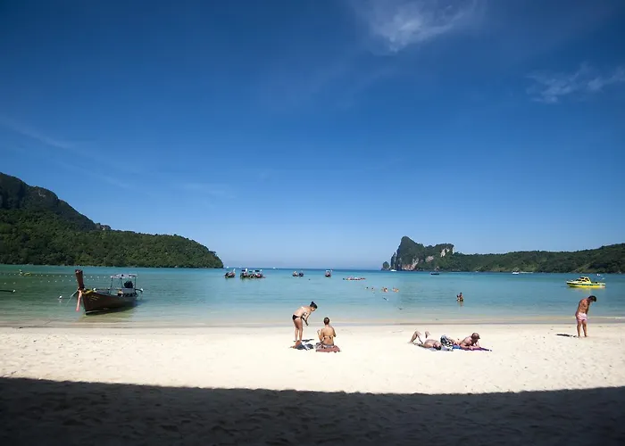 Twin Palms Hostel Phi Phi