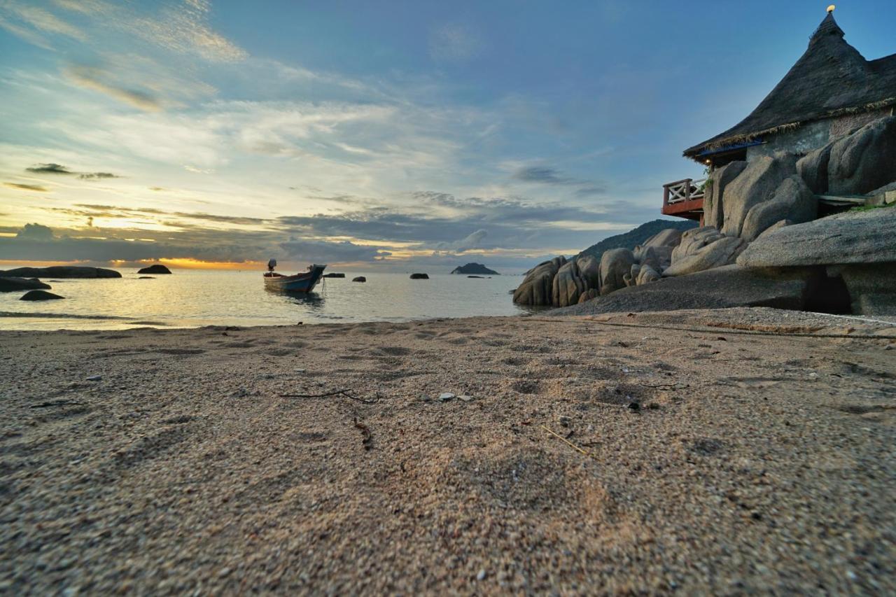 Dd Hut Resort