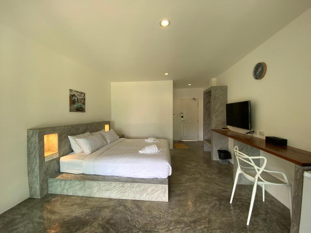 Island Dive Club 3*