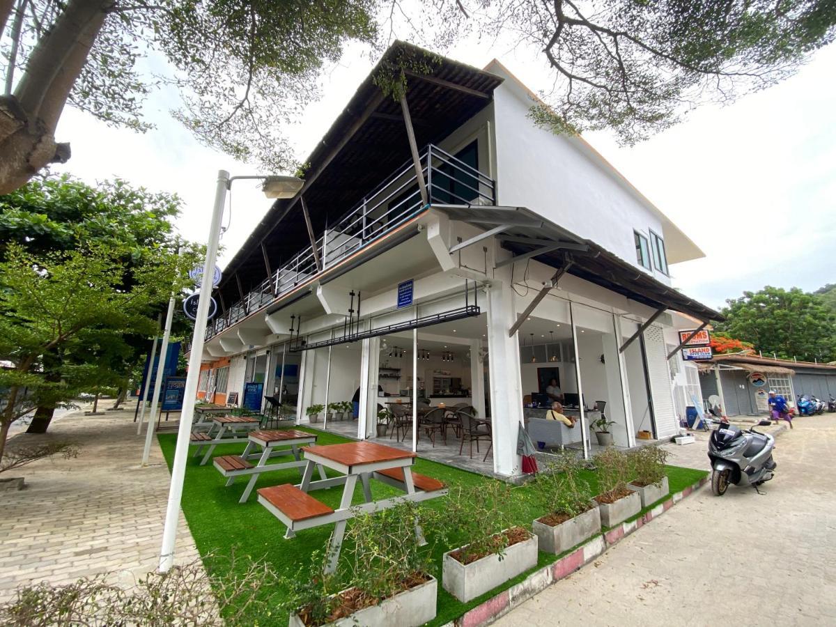 Island Dive Club 3*