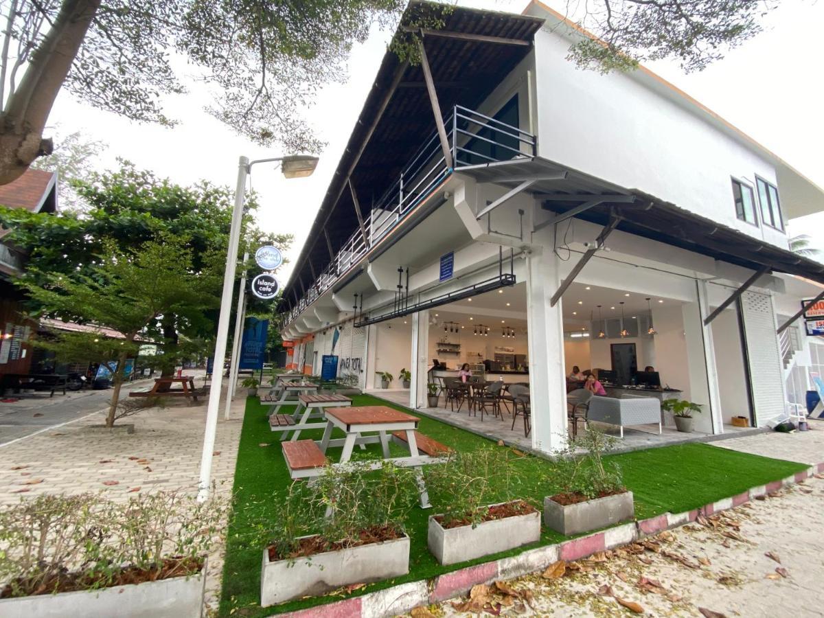 Hotel Island Dive Club 3*
