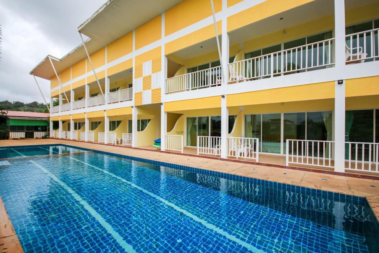 Hotel Oyo 75361 Phuket Airport Sonwa