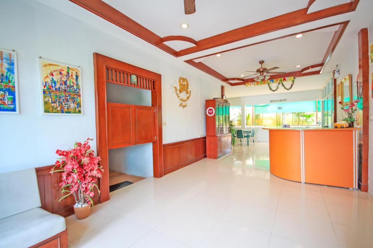 Oyo 75361 Phuket Airport Sonwa
