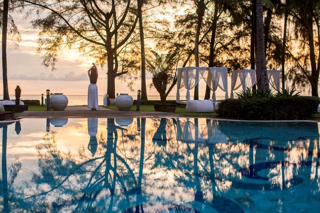 The Anda Mani Khaolak Beachfront 5*