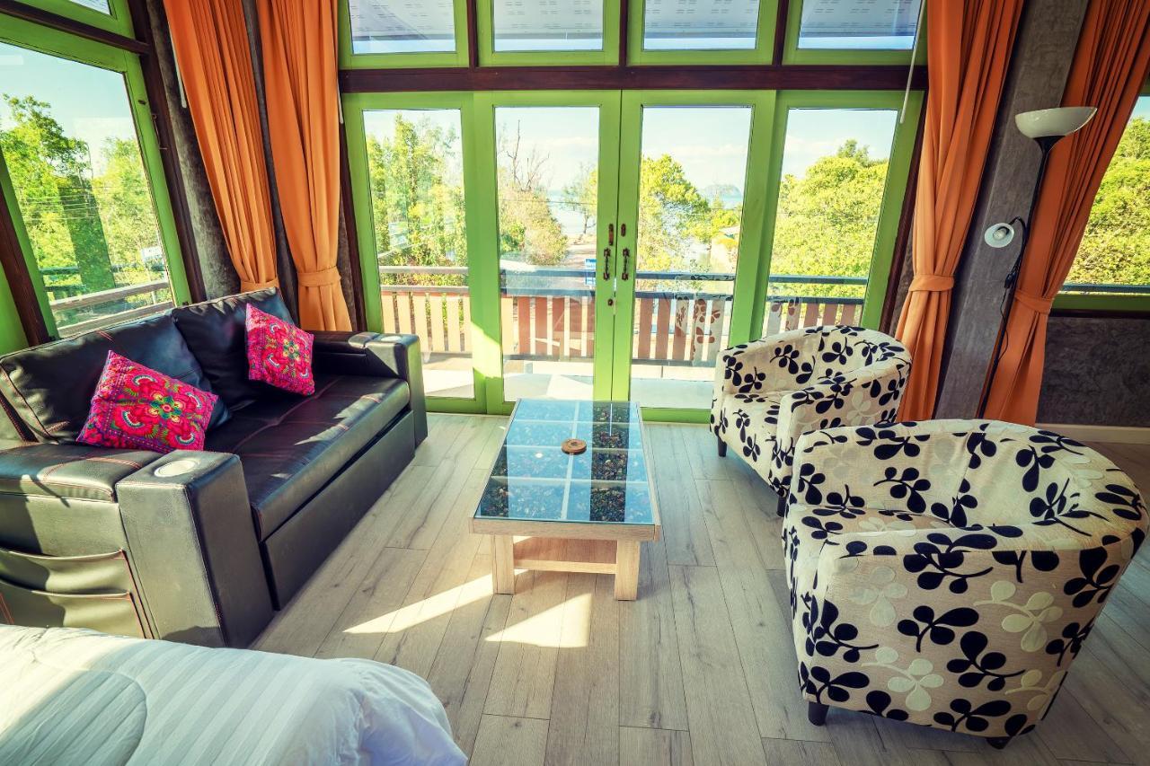 Tonmai Suites Guest house 2*