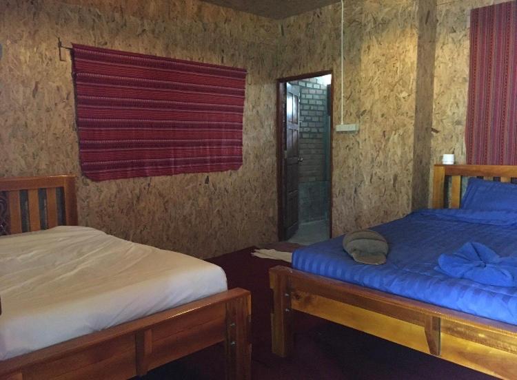 The Lazy Bar And Guest house